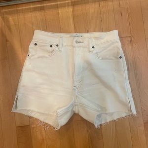 Abercrombie cream mom shorts high waisted